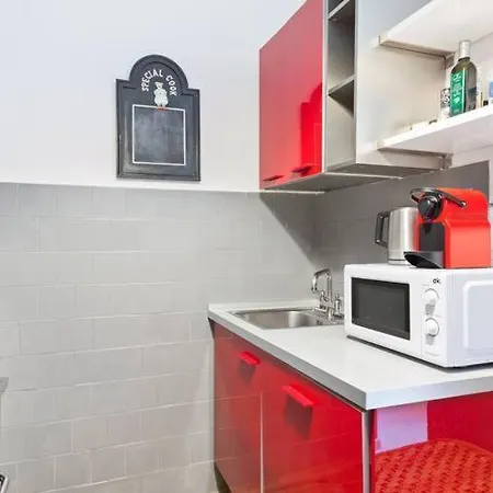 Chic & Modern 1 Bed Sleeps 4, Vatican