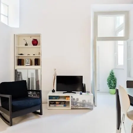 Chic & Modern 1 Bed Sleeps 4, Vatican Lejlighed
