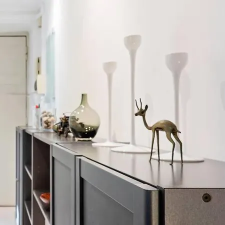 Chic & Modern 1 Bed Sleeps 4, Vatican Lejlighed *