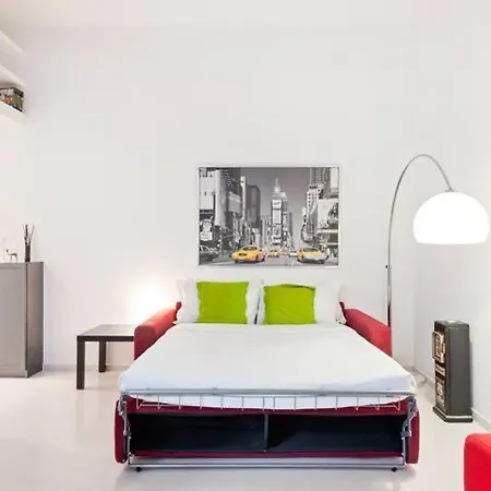 Chic & Modern 1 Bed Sleeps 4, Vatican